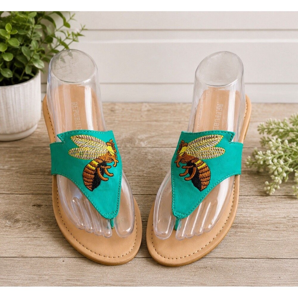 J Republic Letty Teal Bumble Bee Thong Leather Flat Sandals Women’s Size 8